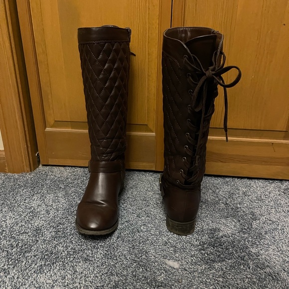 Brown quilted boot - Picture 3 of 3